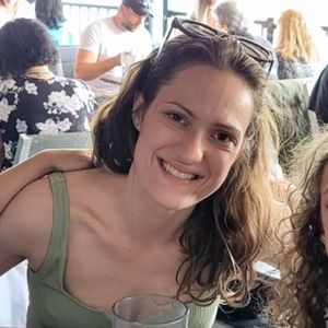 Meet your Posher, Elizabeth